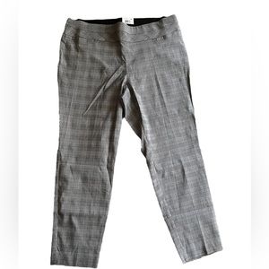 NWT MASSINI ESSENTIALS SLIM LEG PANTS